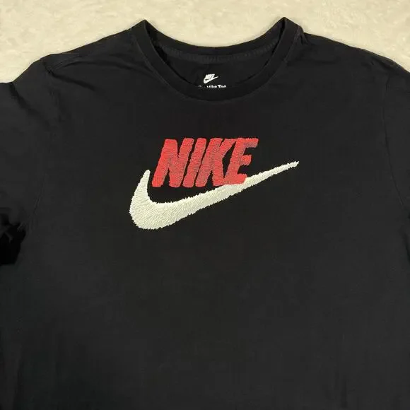 Nike Sportswear Short Sleeve Crewneck T-Shirt Black Red Logo Men's XXL Cotton - Picture 6 of 7